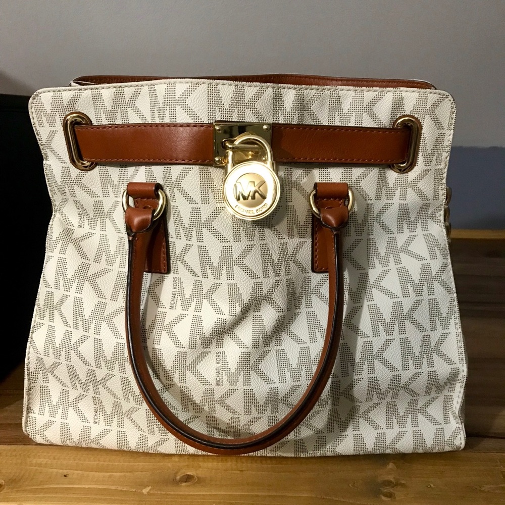 Michael Kors purse